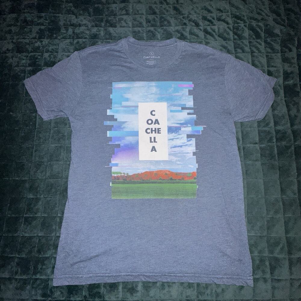 Coachella Short Sleeve Graphic Tee Shirt Large (L) Blue Music Festival
